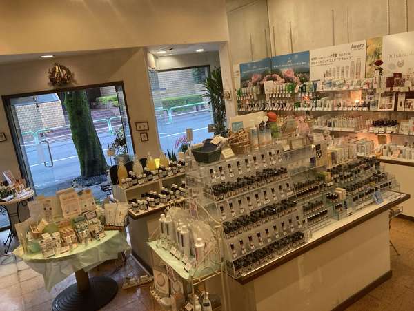 センスの良いアロマ＆ハーブショップの本店ですの画像