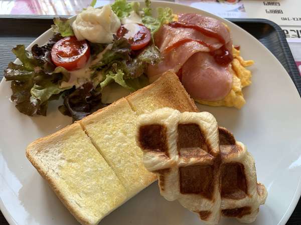 住宅街にあるアットホームなカフェの画像