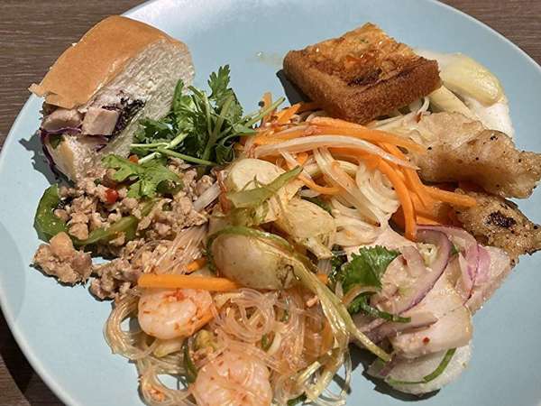 新宿でタイ料理ビュッフェの画像