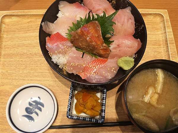 鯛めしおかわり無料の高コスパランチの画像