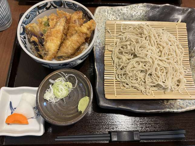 季節の天丼が嬉しい