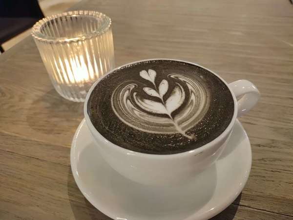 コーヒーマイスターこだわりのブラックラテ♪の画像
