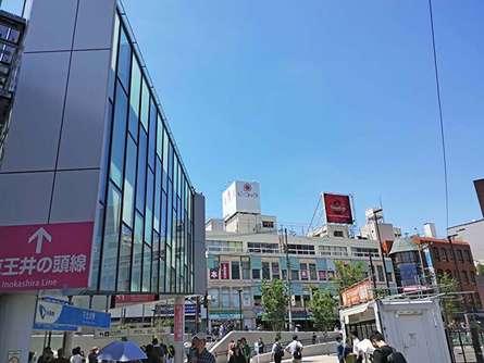 『M-1グランプリ』へ羽ばたくお笑いライブ入場無料
