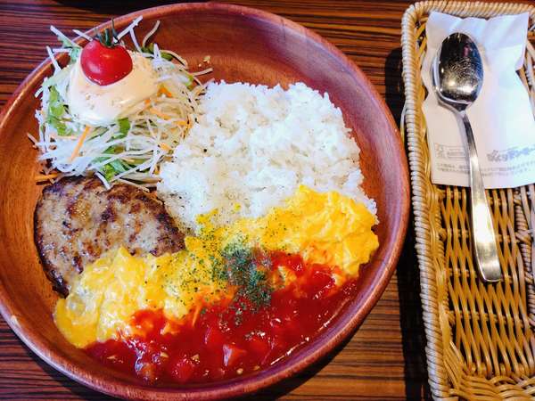 お箸で食べられるジューシーハンバーグ♪