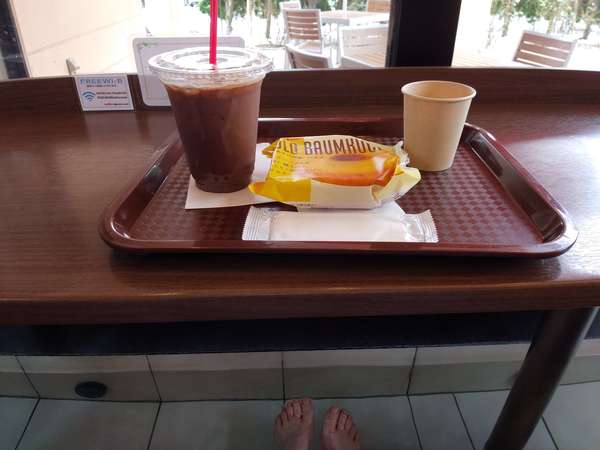 夏の足湯カフェの画像