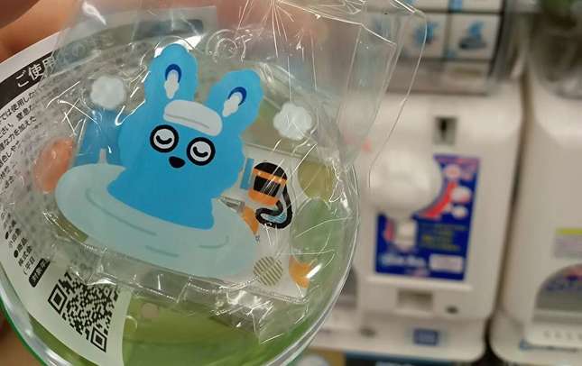 もころん、キーホルダー、ガチャガチャあります