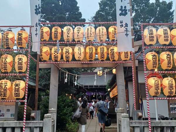 愛されている地域の神社　砧の三峯神社の画像