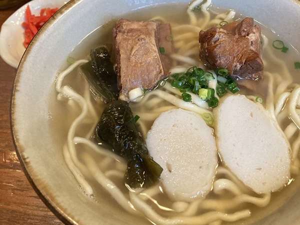 家庭的な沖縄料理店の画像