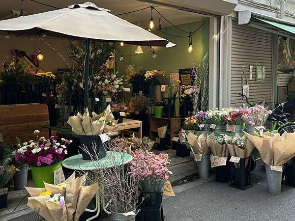 パリのようなお花屋さん