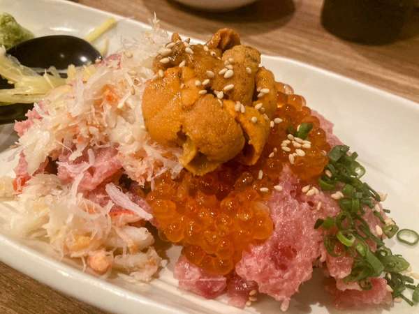 魚真名物「のっけ寿司」！の画像