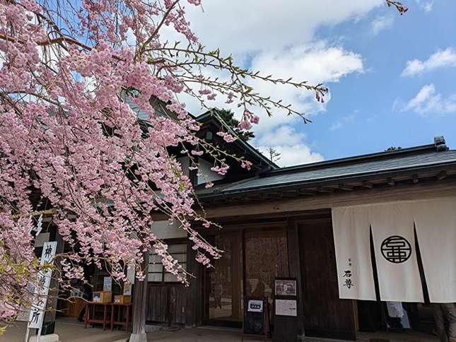 春の大山、阿夫利神社