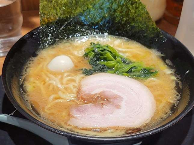 夏は家系ラーメンとサワー♪