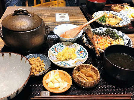 美味しい土鍋ご飯のお店「穂都」
