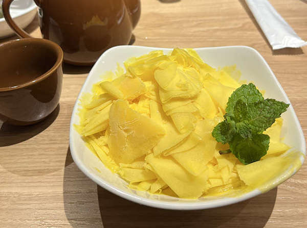 ふわふわ新食感マンゴーかき氷の画像
