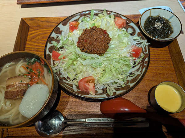 ランチにもおすすめ沖縄料理