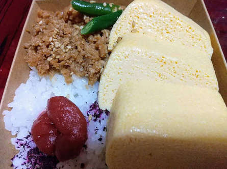 おいしさ際立つオリジナル惣菜とお弁当