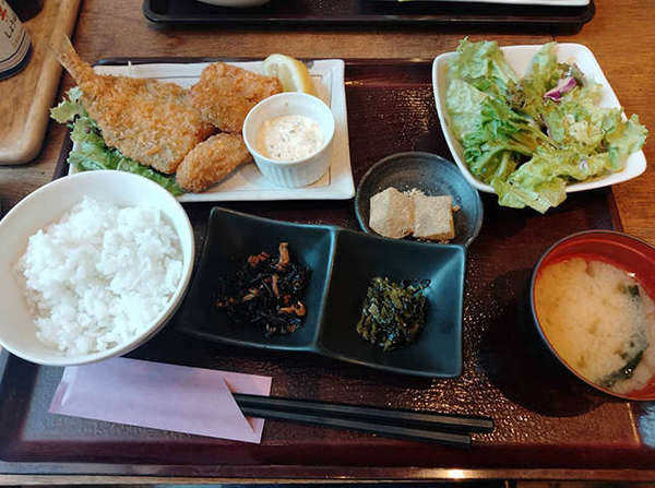 創作和食居酒屋のランチの画像