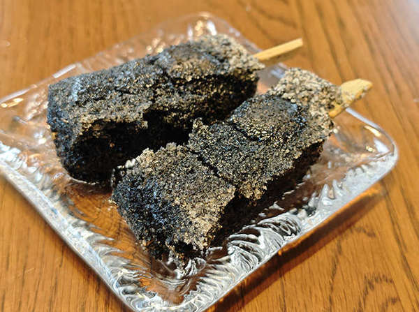 二度おいしい黒胡麻団子