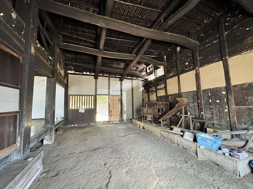 台所や農業の作業スペースとして使われた土間
