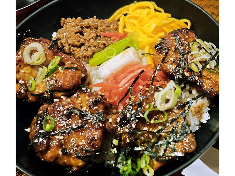 焼鳥屋さんの焼鳥丼！