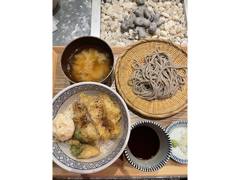 蕎麦と鶏　はんさむ　下北沢