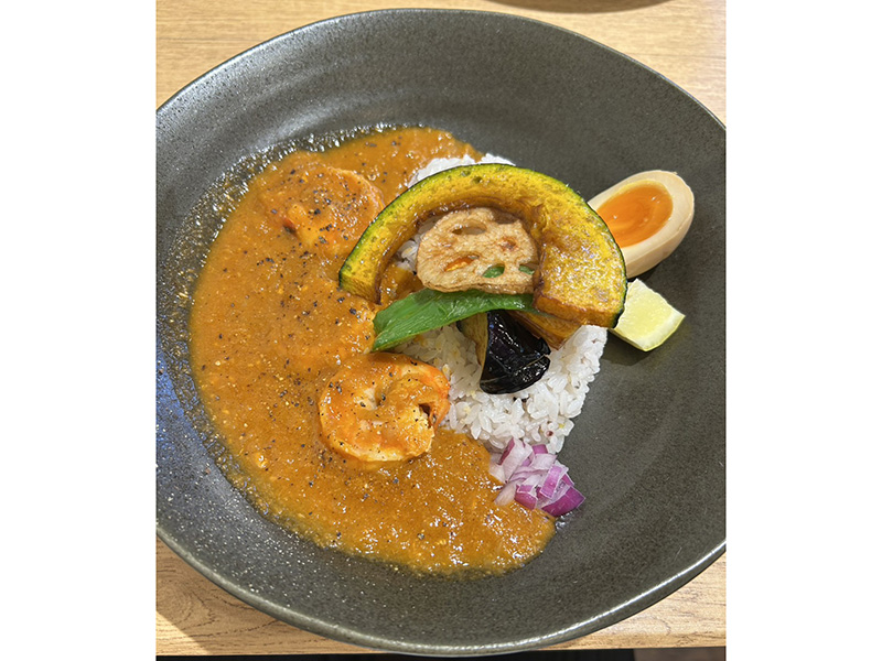 家では決して作れない！出汁のきいたヘルシーカレー！