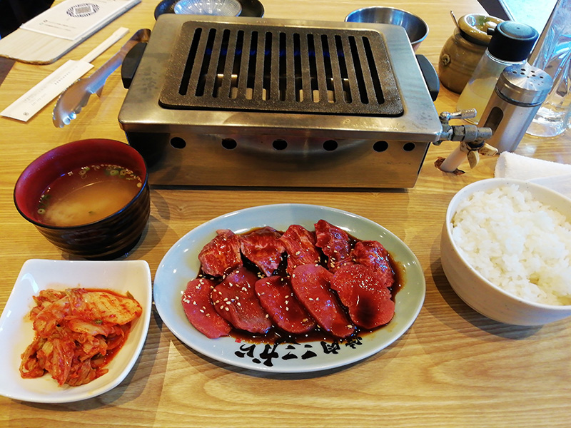 町田でリーズナブルな1人焼肉ランチ