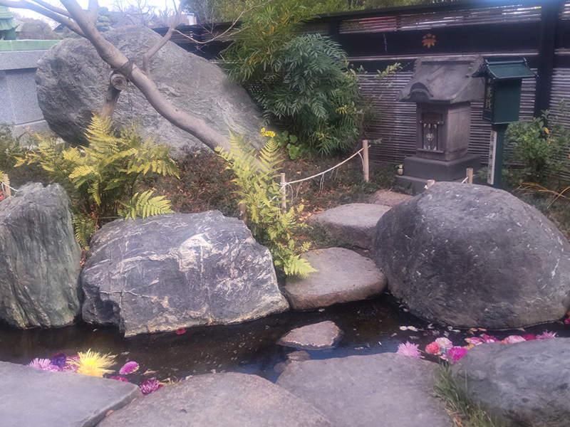 白旗神社の弁財天