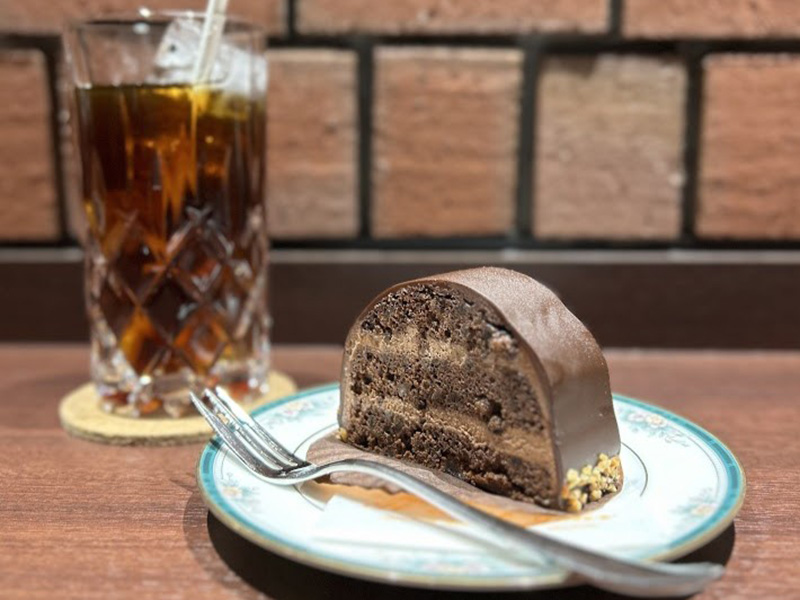 人気洋菓子店が手掛けるショコラ専門店