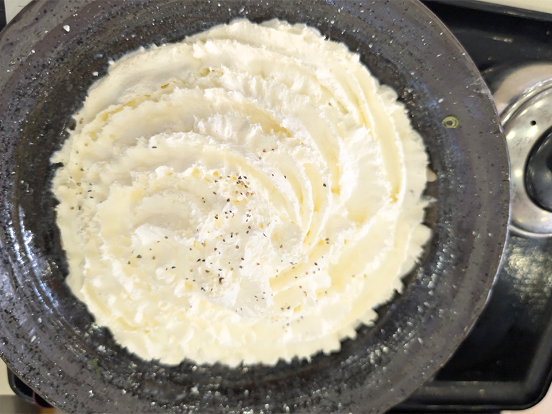 白いばえるうどん屋