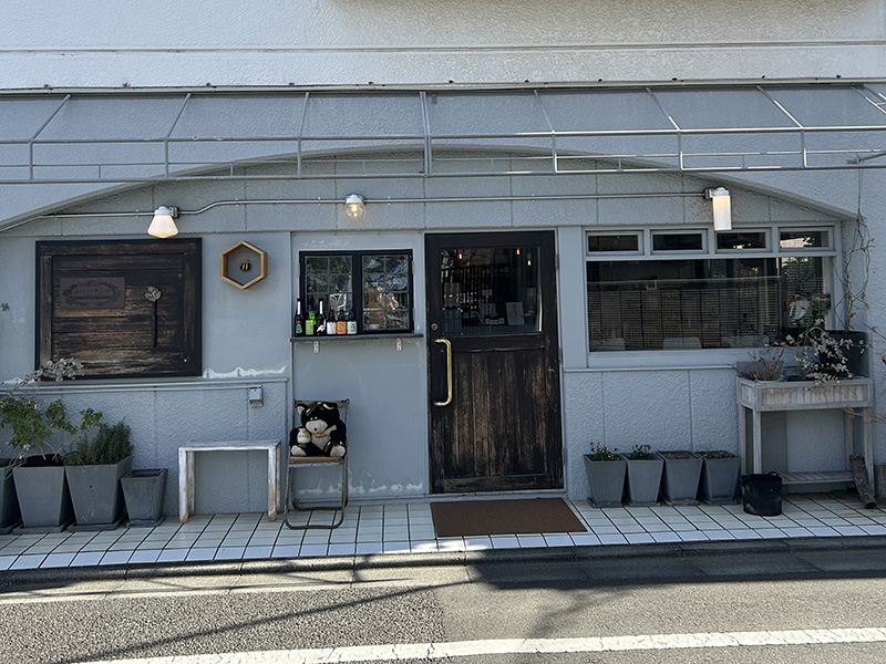 とってもかわいい蜂蜜のお店