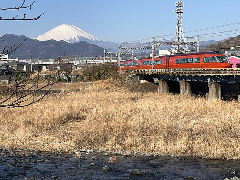 富士山とロマンスカーが撮影できる場所