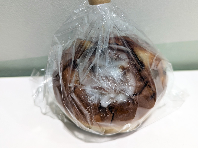 ベーグルと種類豊富な優しいパン