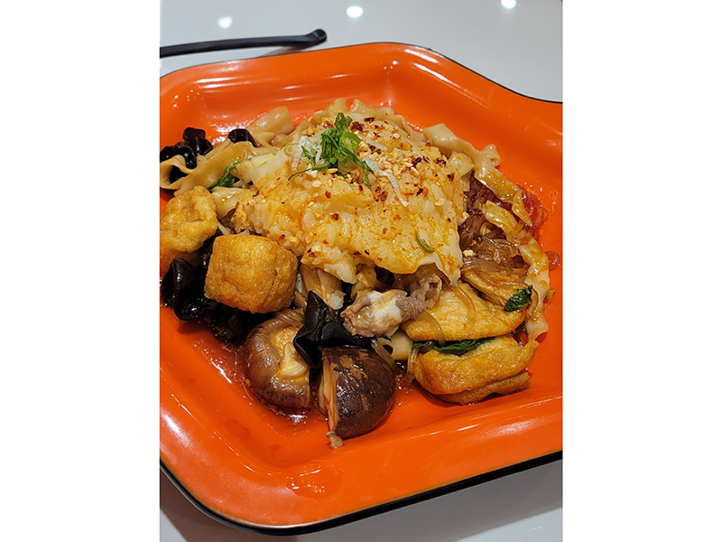 若者で賑わう大人気麻辣湯♪