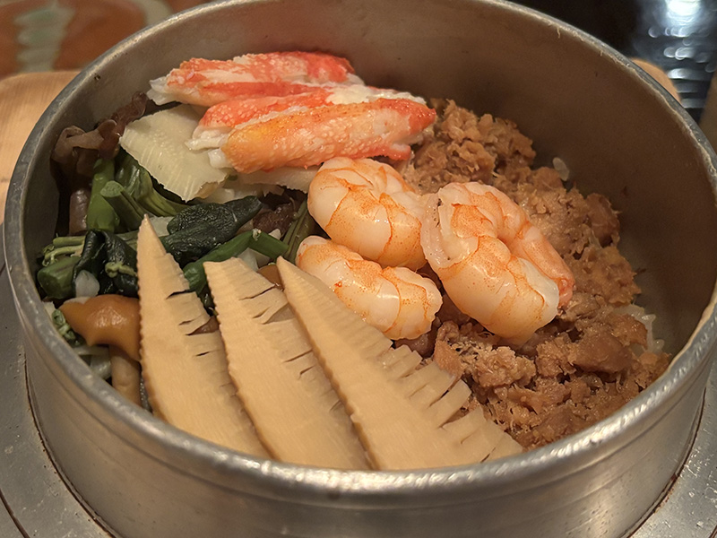 老舗の釜めし屋さん