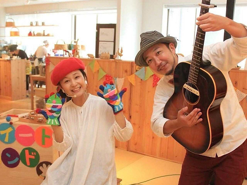 音楽で親子の笑顔をつなぐ「スイートハンド」