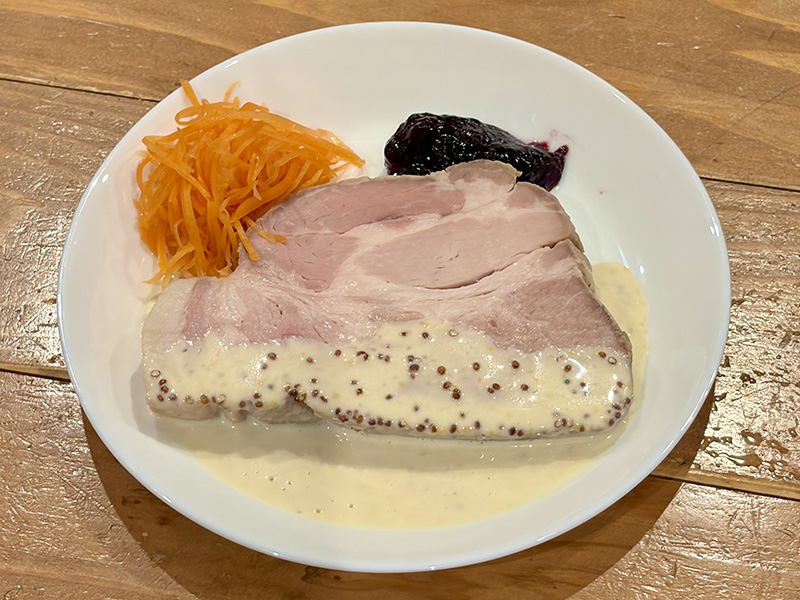 栗平駅前は夜もおいしい料理とお酒がそろってる！