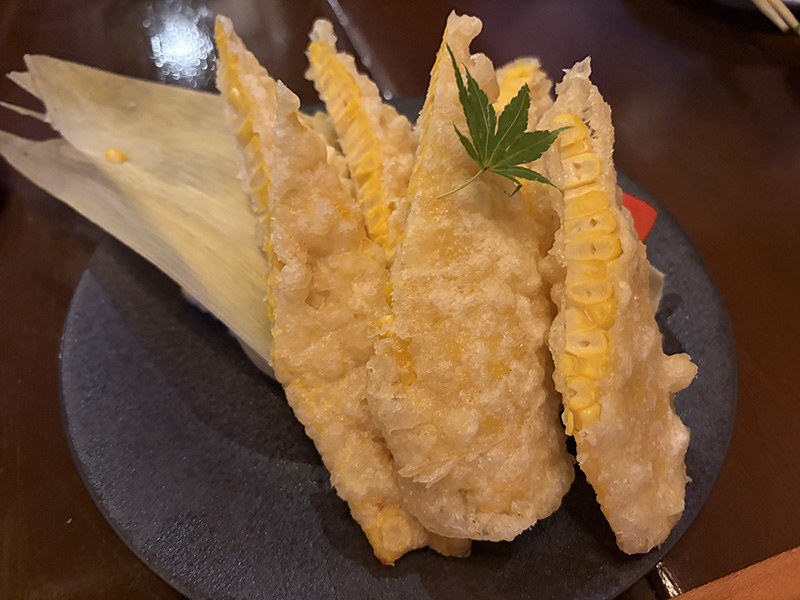 とうもろこしの天ぷらが美味しいヨ
